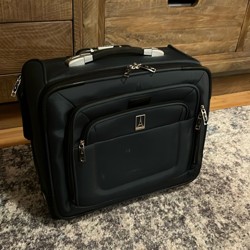 Travelpro Crew 8 under seat bag